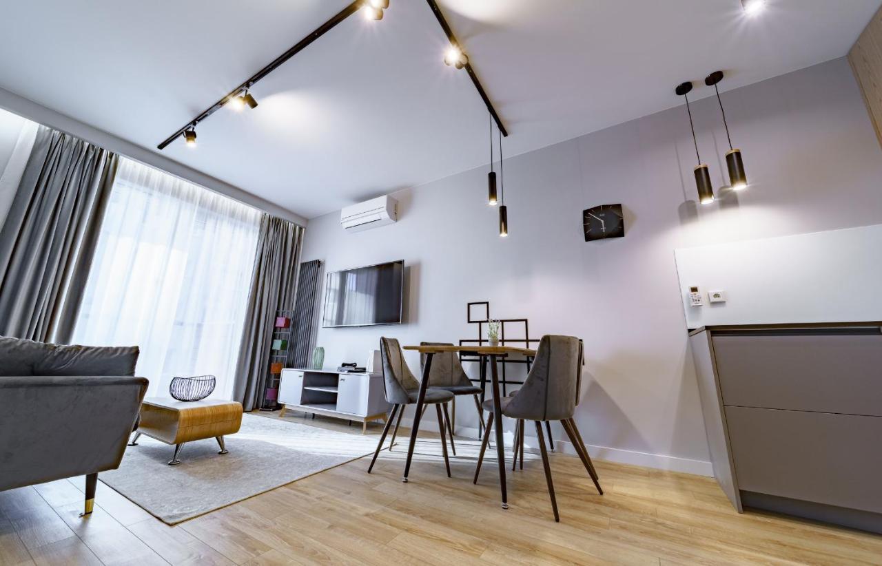 Bright And Charming- Golden Apartments- City Center&S18 วอร์ซอ ภายนอก รูปภาพ