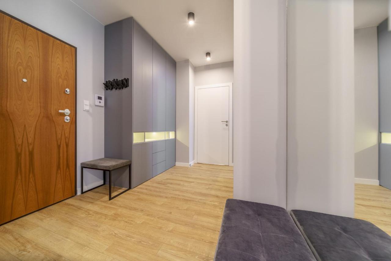 Bright And Charming- Golden Apartments- City Center&S18 วอร์ซอ ภายนอก รูปภาพ