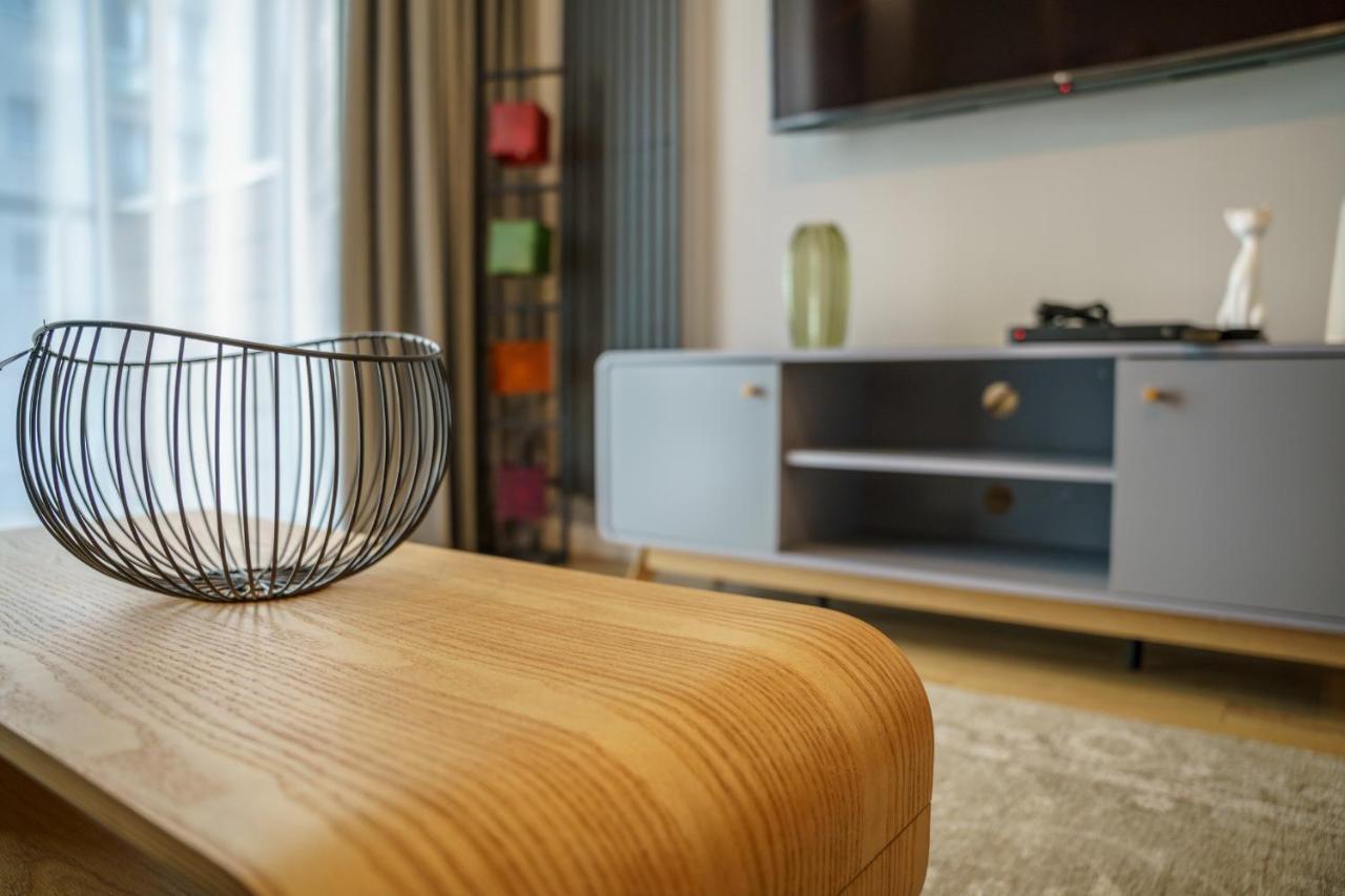 Bright And Charming- Golden Apartments- City Center&S18 วอร์ซอ ภายนอก รูปภาพ