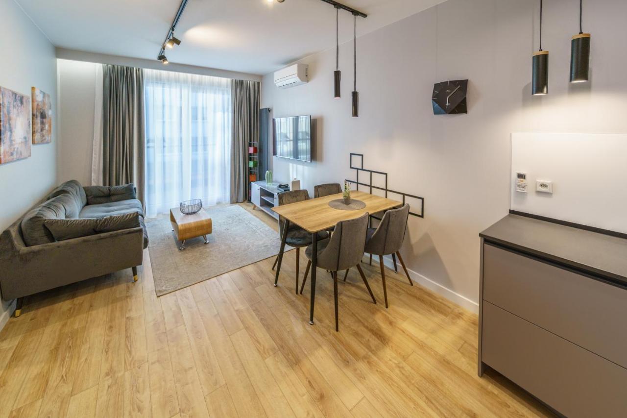 Bright And Charming- Golden Apartments- City Center&S18 วอร์ซอ ภายนอก รูปภาพ
