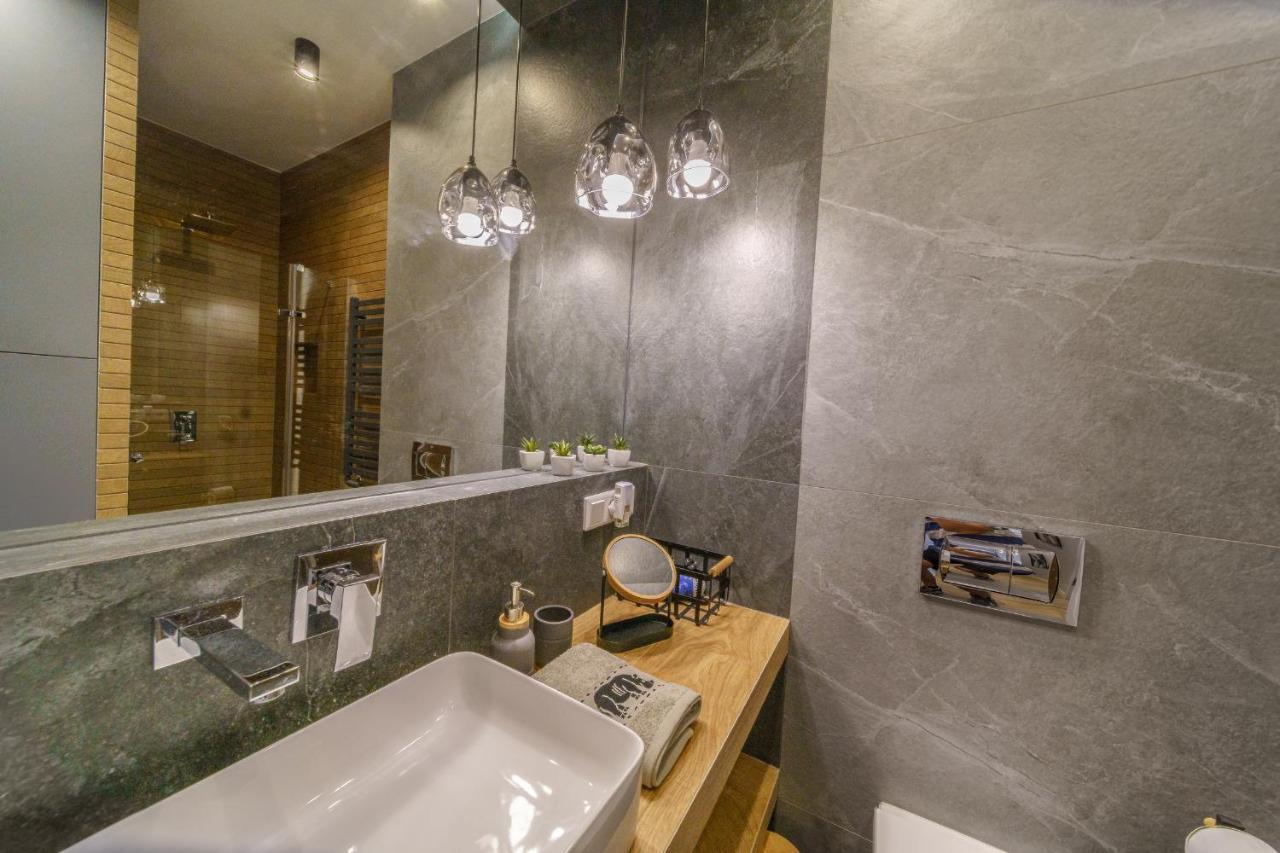 Bright And Charming- Golden Apartments- City Center&S18 วอร์ซอ ภายนอก รูปภาพ